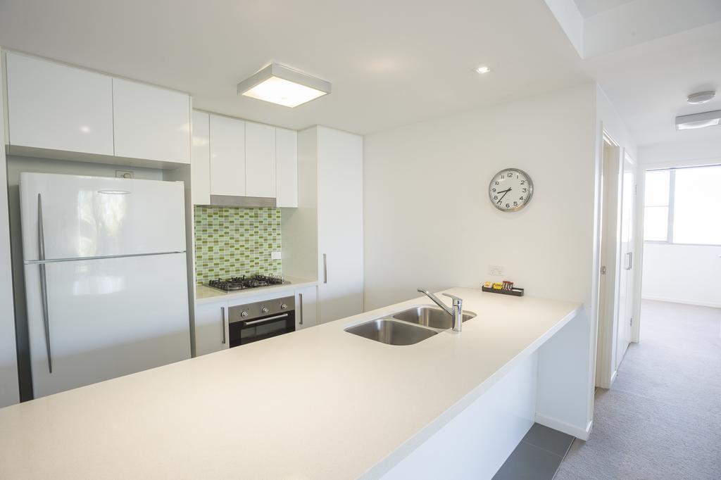 Eastwood Apartments Brisbane Luaran gambar A kitchen in a typical apartment