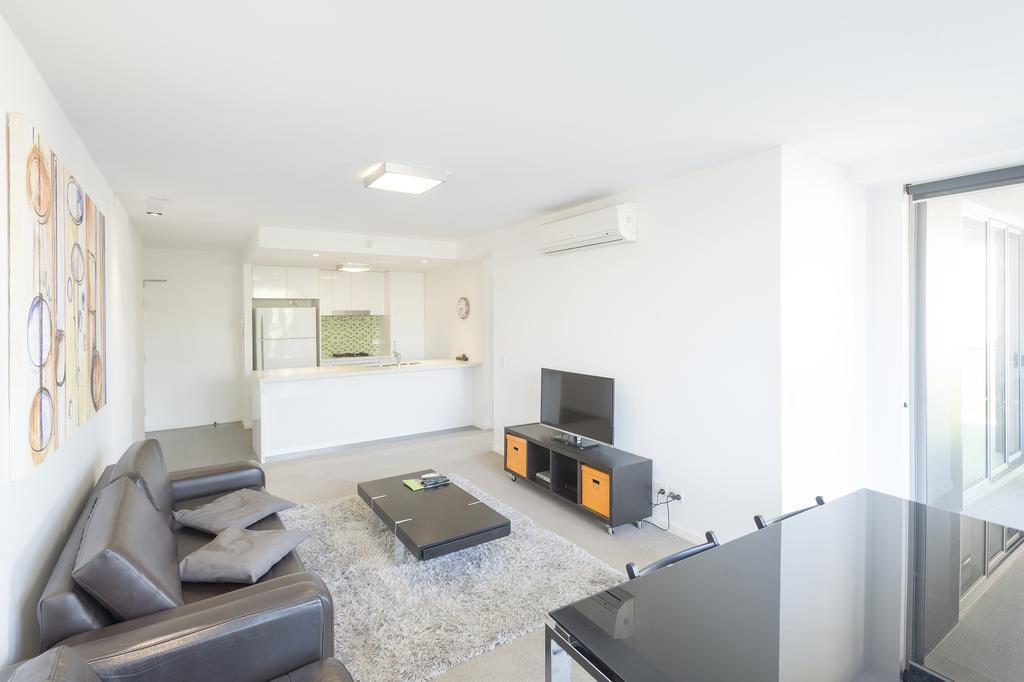 Eastwood Apartments Brisbane Luaran gambar A living room in a typical apartment