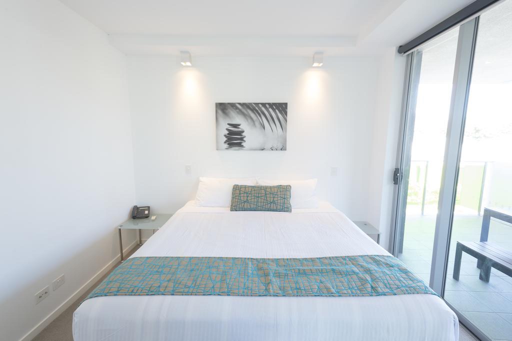 Eastwood Apartments Brisbane Luaran gambar A bedroom at the Mantra on Saltwater Island