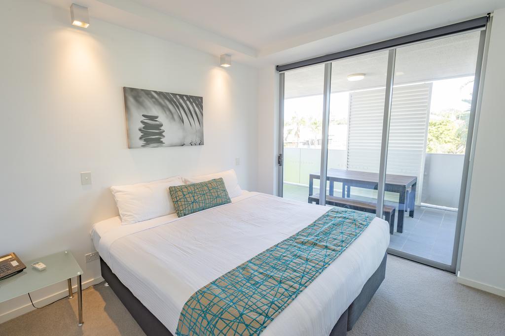 Eastwood Apartments Brisbane Luaran gambar A bedroom at the Mantra on Mooloolaba