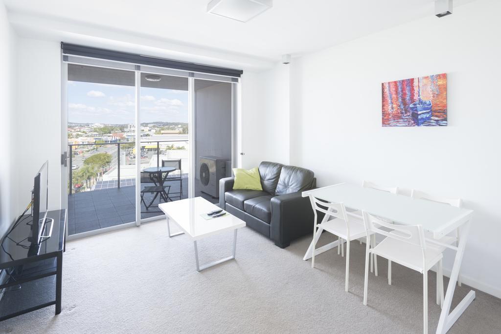 Eastwood Apartments Brisbane Luaran gambar Living room