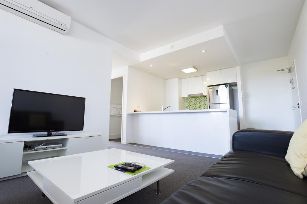 Eastwood Apartments Brisbane Luaran gambar A typical apartment at the University of New South Wales